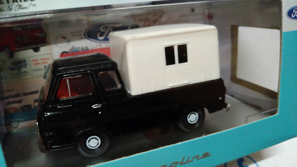 M2 Machines Auto-Trucks 1965 Ford Econoline Truck (NP14)