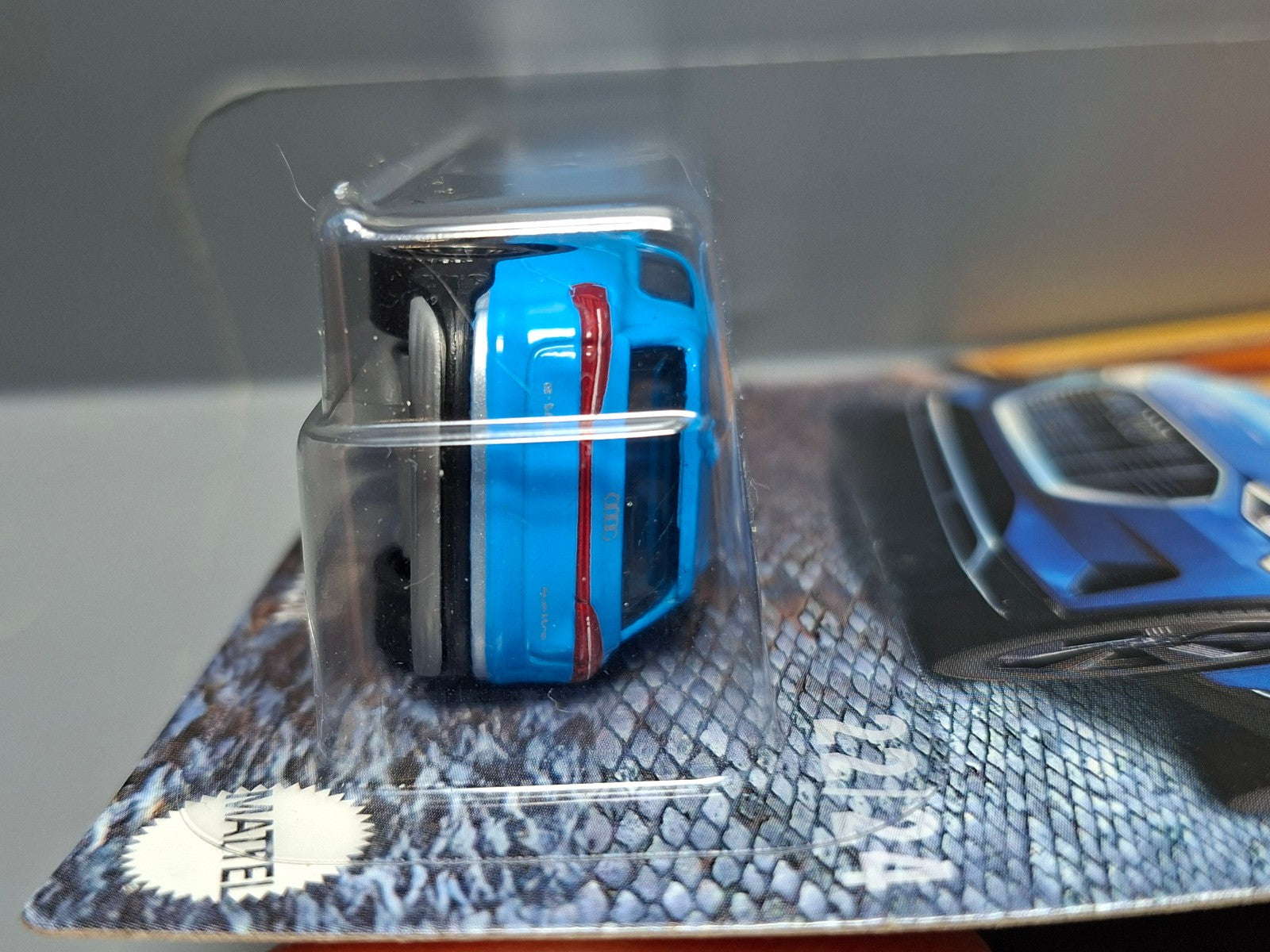 Matchbox European streets Audi E-tron  (CP20)