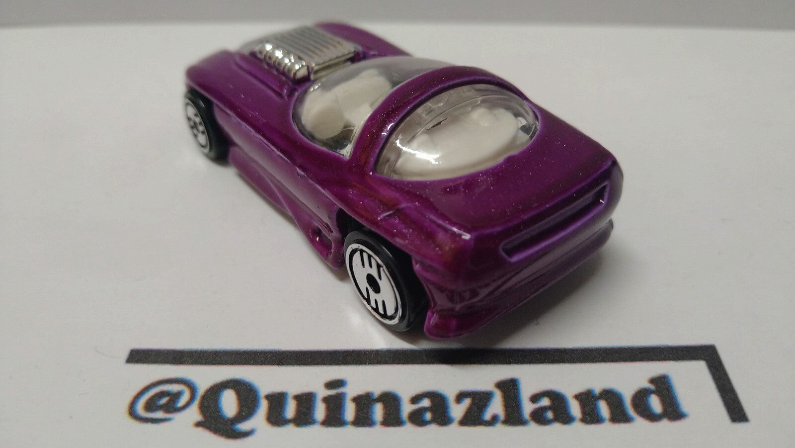 Hot Wheels Silhouette version uh base grise 1993-211 (A36)