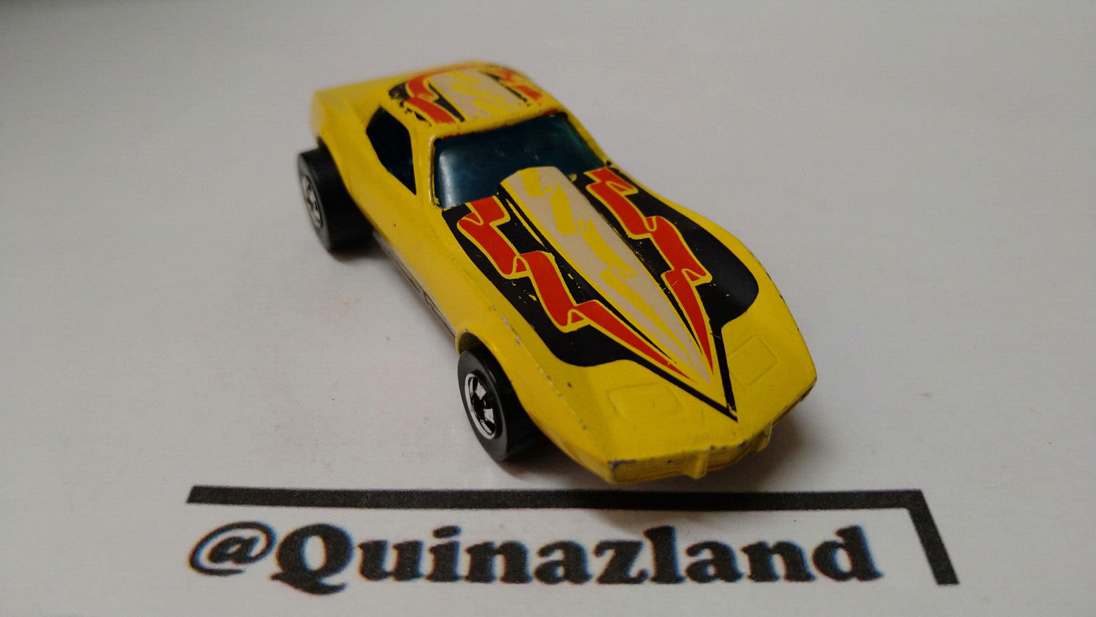 Hot Wheels 1979 super streeters  Corvette stingray  (A24)
