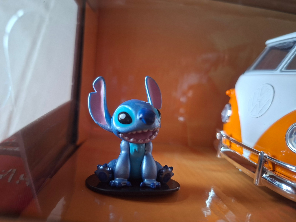 Jada 1/24  Stitch & 1961 Volkswagen Combi Bus (ET)