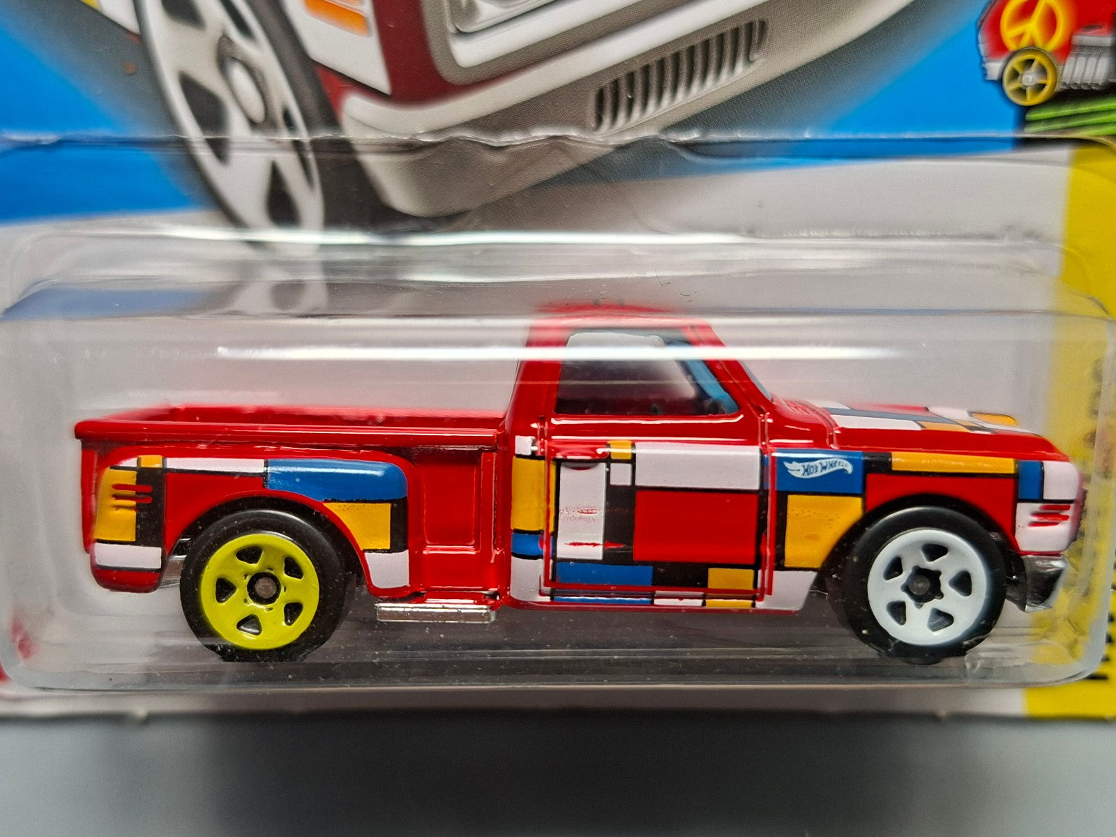 Hot Wheels 69 chevy pickup  2022-108 (NP17)