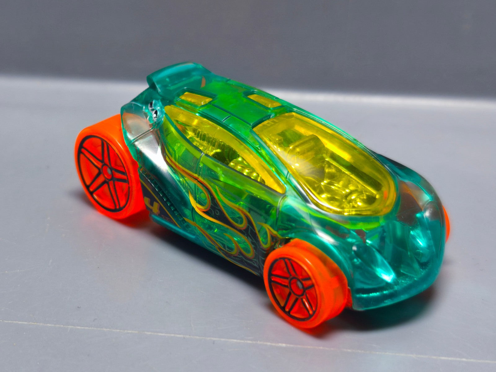 Hot Wheels Vandetta 2014-174  (A01)