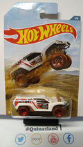 Hot Wheels Off road truck  Dune crusher (NP05)