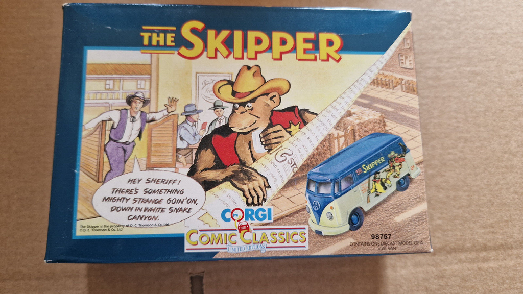 Corgi 1/43 Comic classics the skipper Volkswagen van  (CT05)