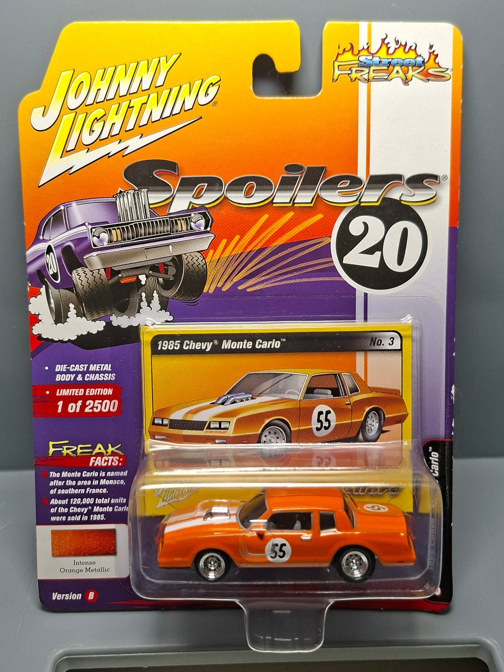 Johnny Lightning Street Freaks Spoilers Chevy Monte Carlo base blanche (NG04)