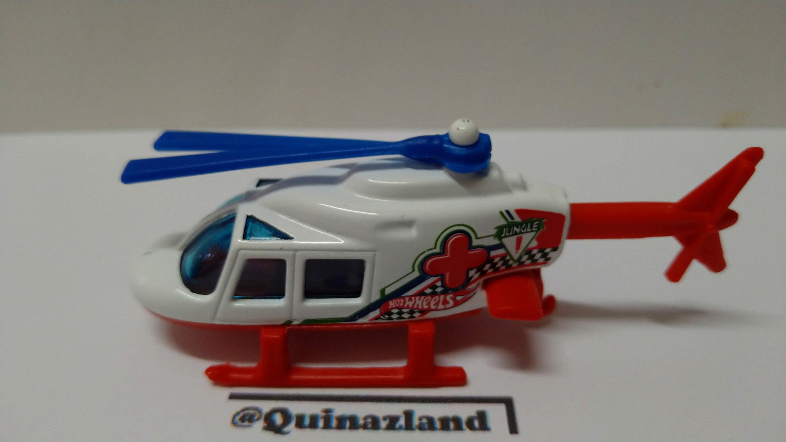 Hot Wheels 2012 multipack Proposer chopper    (A25)