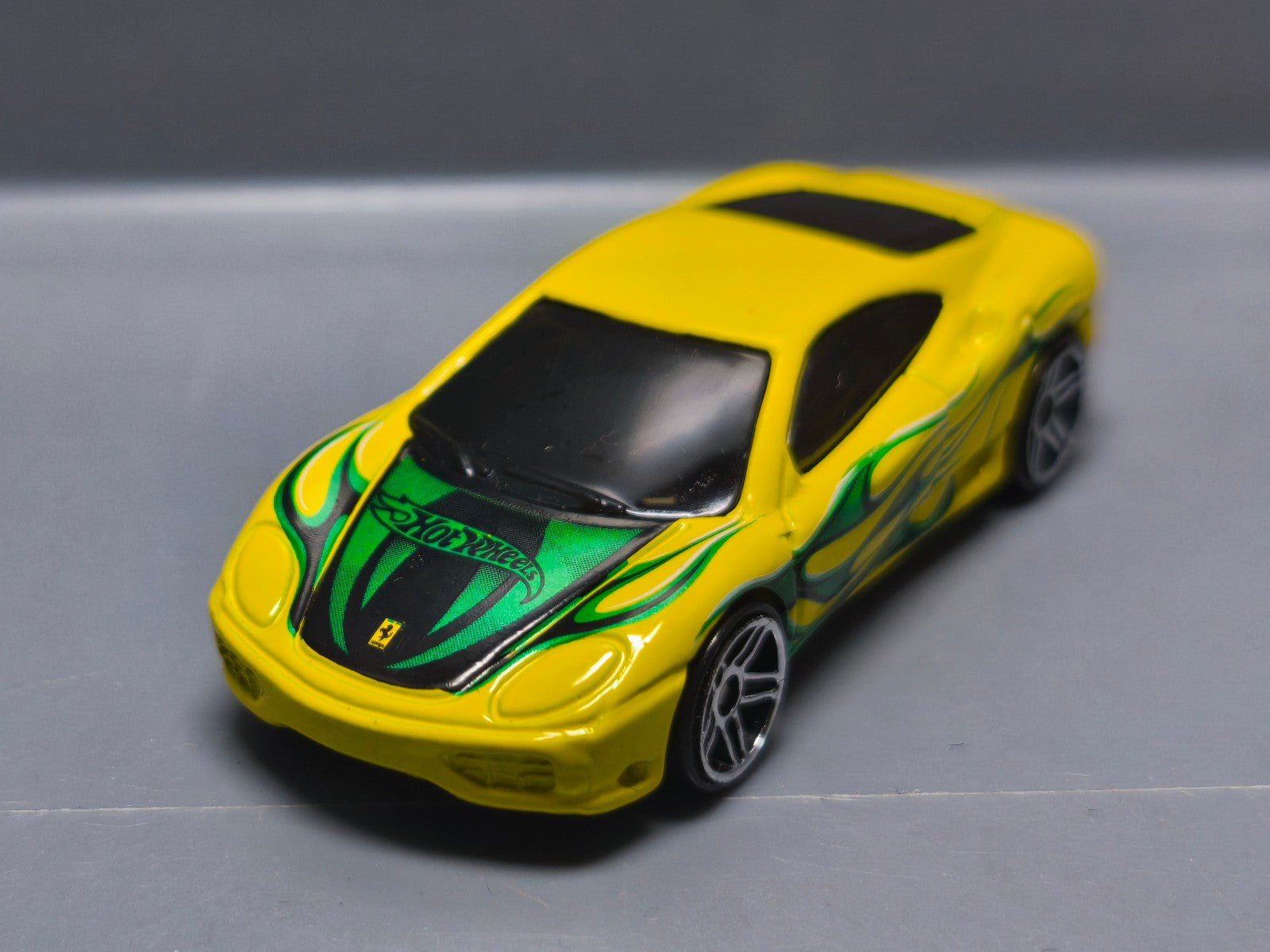 Hot Wheels Ferrari 360 modena 2004-128 version pr5 (A15)