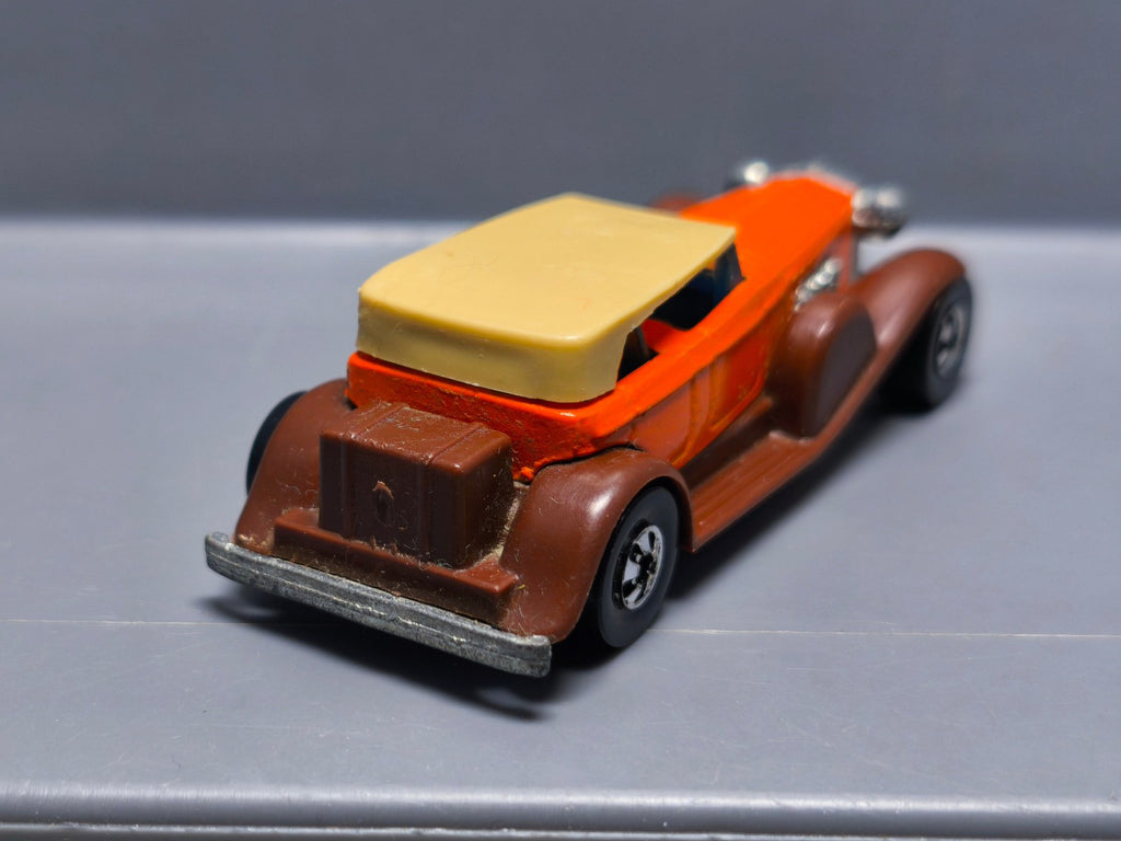 Hot Wheels 1977 flying customs 31 doozie  (A19)