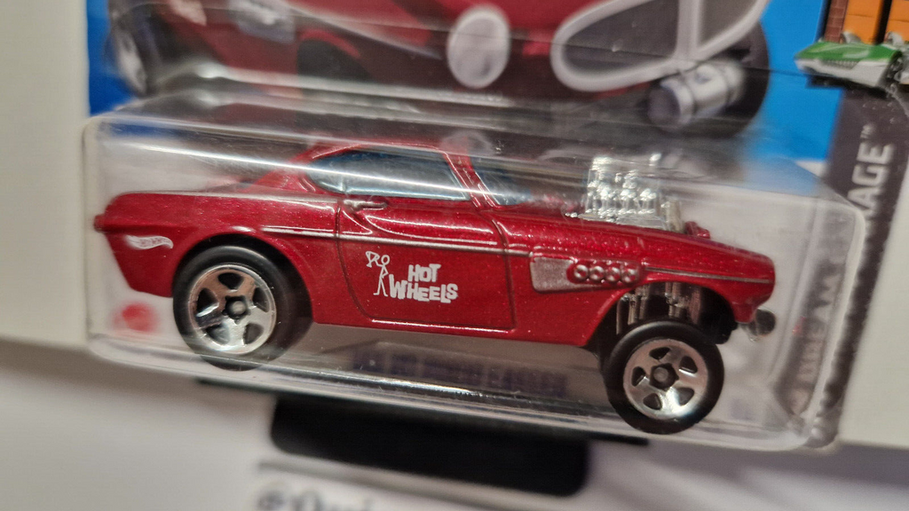 Hot Wheels Volvo p1800 gasser 2023-001 (NP28)