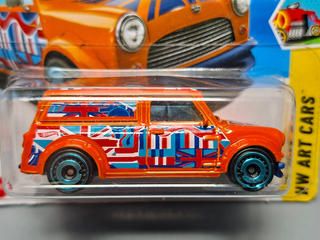 Hot Wheels '67 Austin Mini Van  2025-169 (NP01)