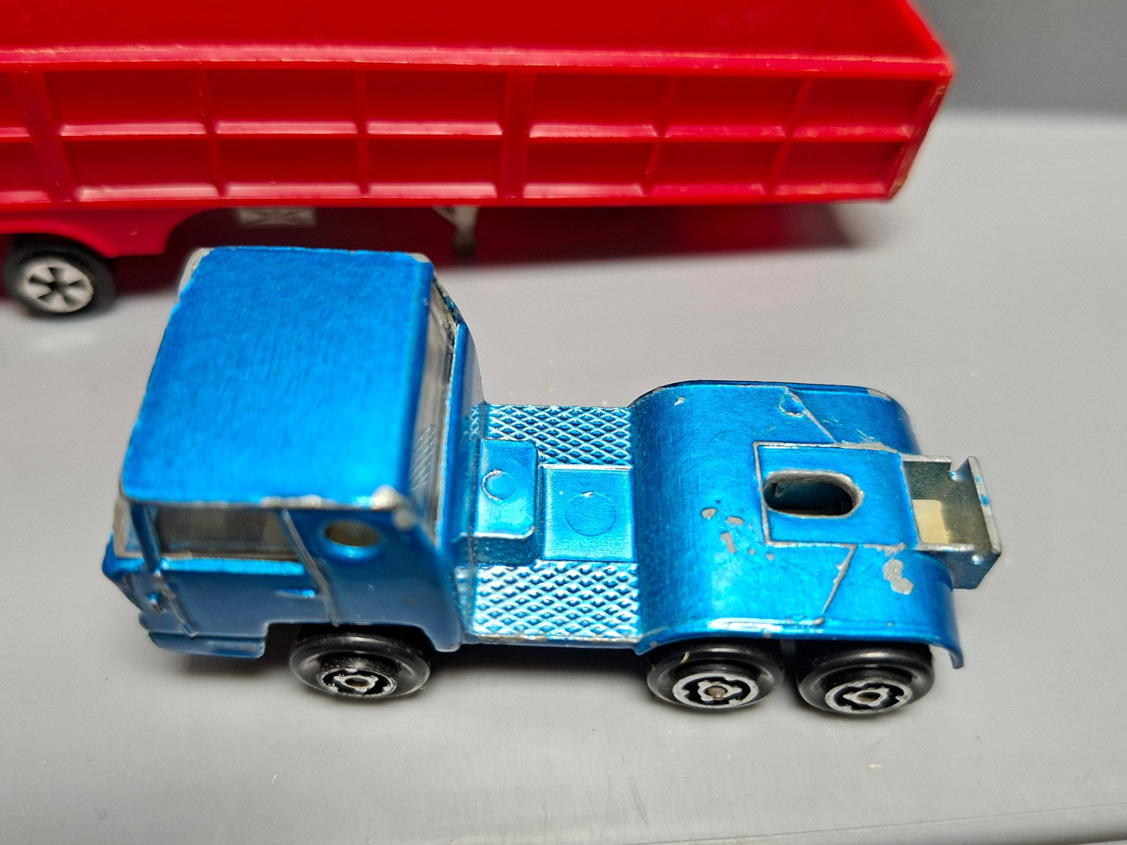 Majorette Bernard maraîcher  (CP02)