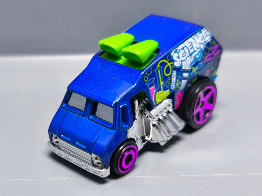 Hot Wheels  Cool one  2024 multipack    (A02)