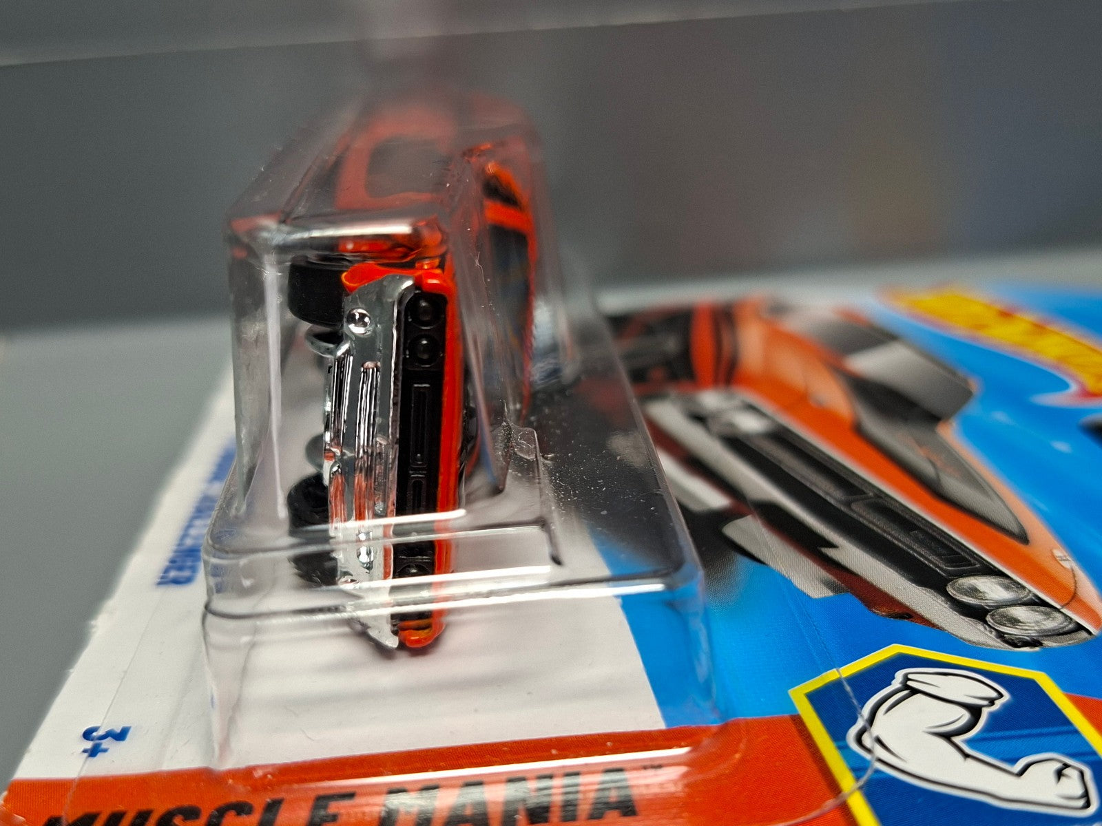 Hot Wheels '71 Dodge Challenger   2025-131  (NP02)