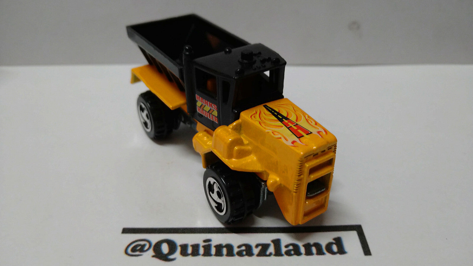 Hot Wheels Oshkosh snowplow  version base metal 2000-233  (A38)