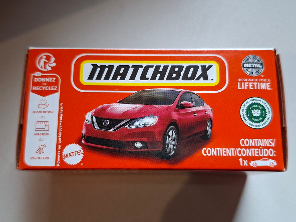 Matchbox 2016 Nissan Sentra 9/100 (NP22)