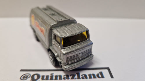 Corgi juniors  Petrol tanker shell (A02)