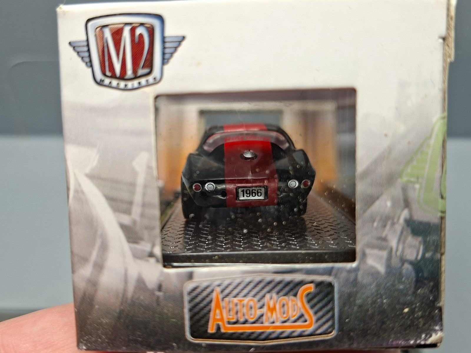 M2 Machines 1966 Chevrolet Corvette 427 Chase 750pcs (CP07)