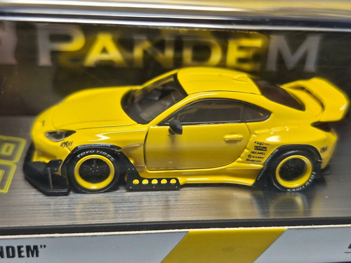 INNO64 Toyota GT86 Pandem, yellow (CP15)
