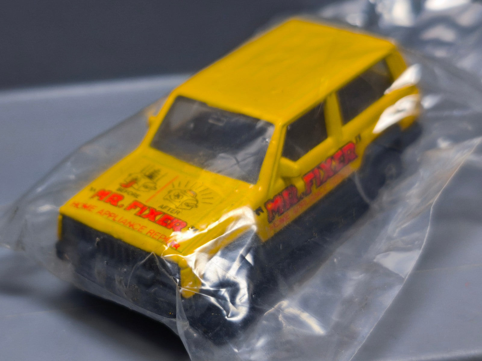 Matchbox 1988 mainline  Jeep cherokee  version  base mate    (A27)