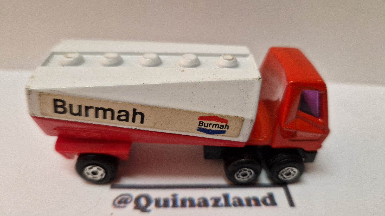 Matchbox 1973 logo à l'avant  Freeway gas tanker burmah (A28)