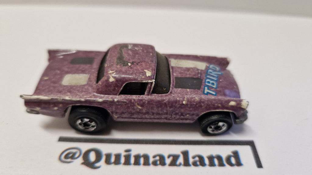 Hot wheels  Color changer  57 T-Bird   (A02)
