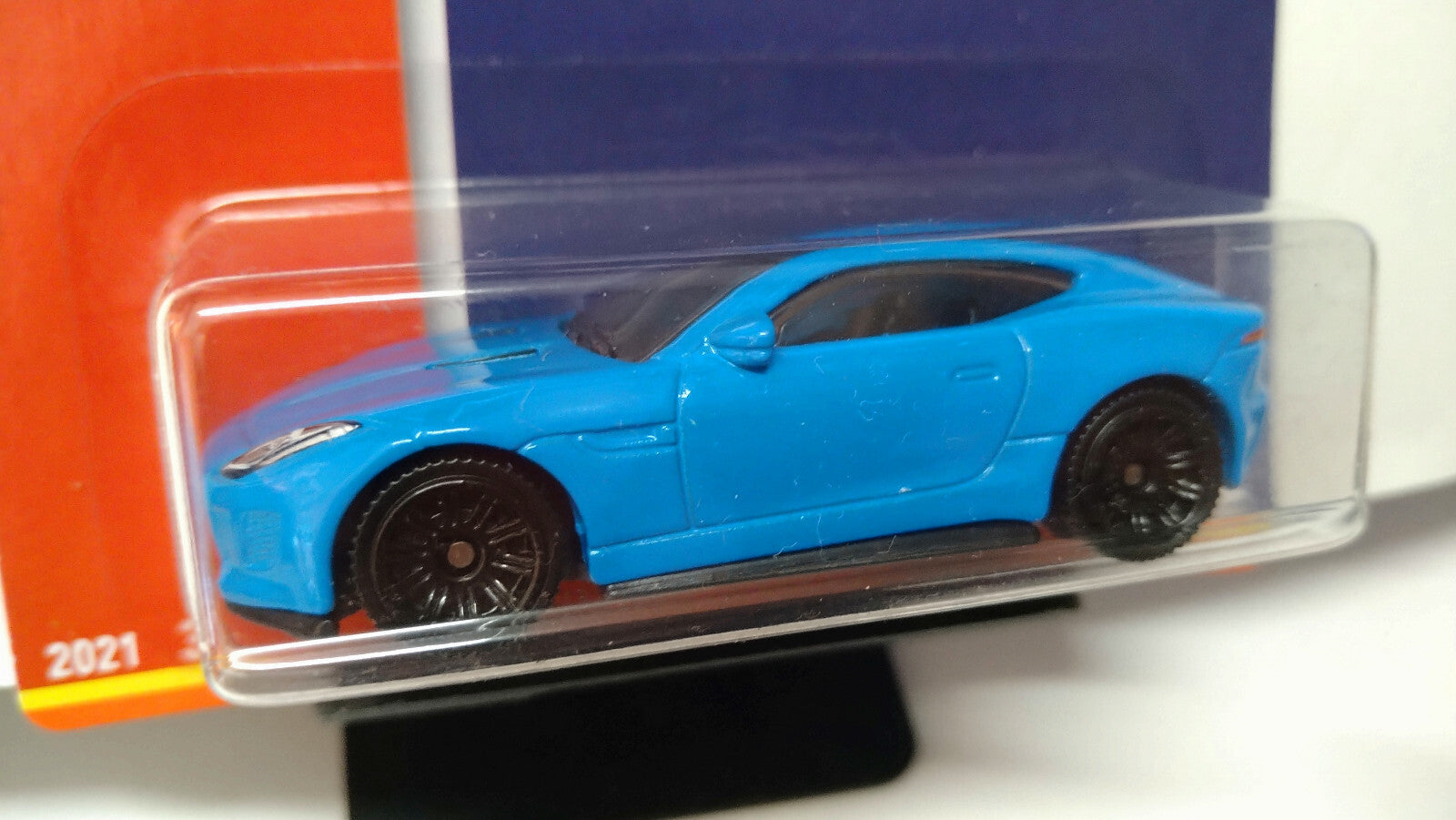 Matchbox série Global 15 jaguar f-type coupe (NP48)