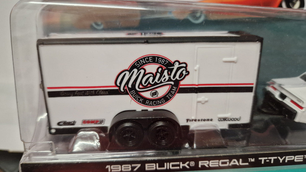 Maisto Design Tow & Go 1987 Buick Regal with T-Type Car Trailer (CT06)
