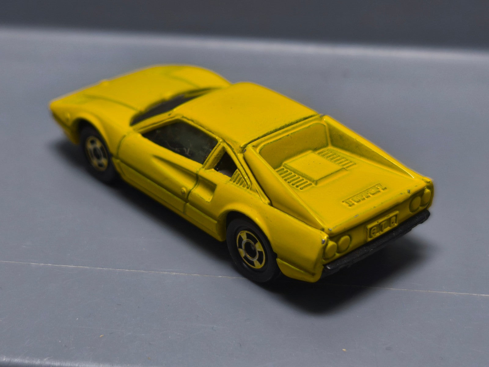 Tomica Ferrari 308 GTB version jaune rare (A15)