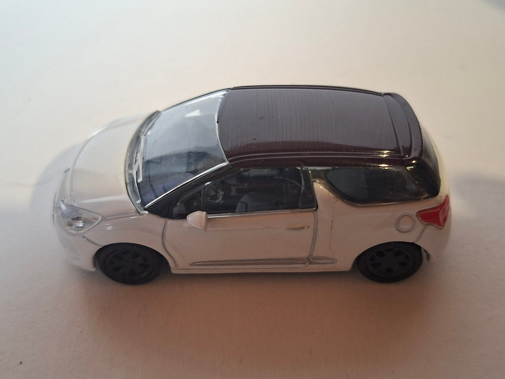 Norev  Citroën DS3  (A01)