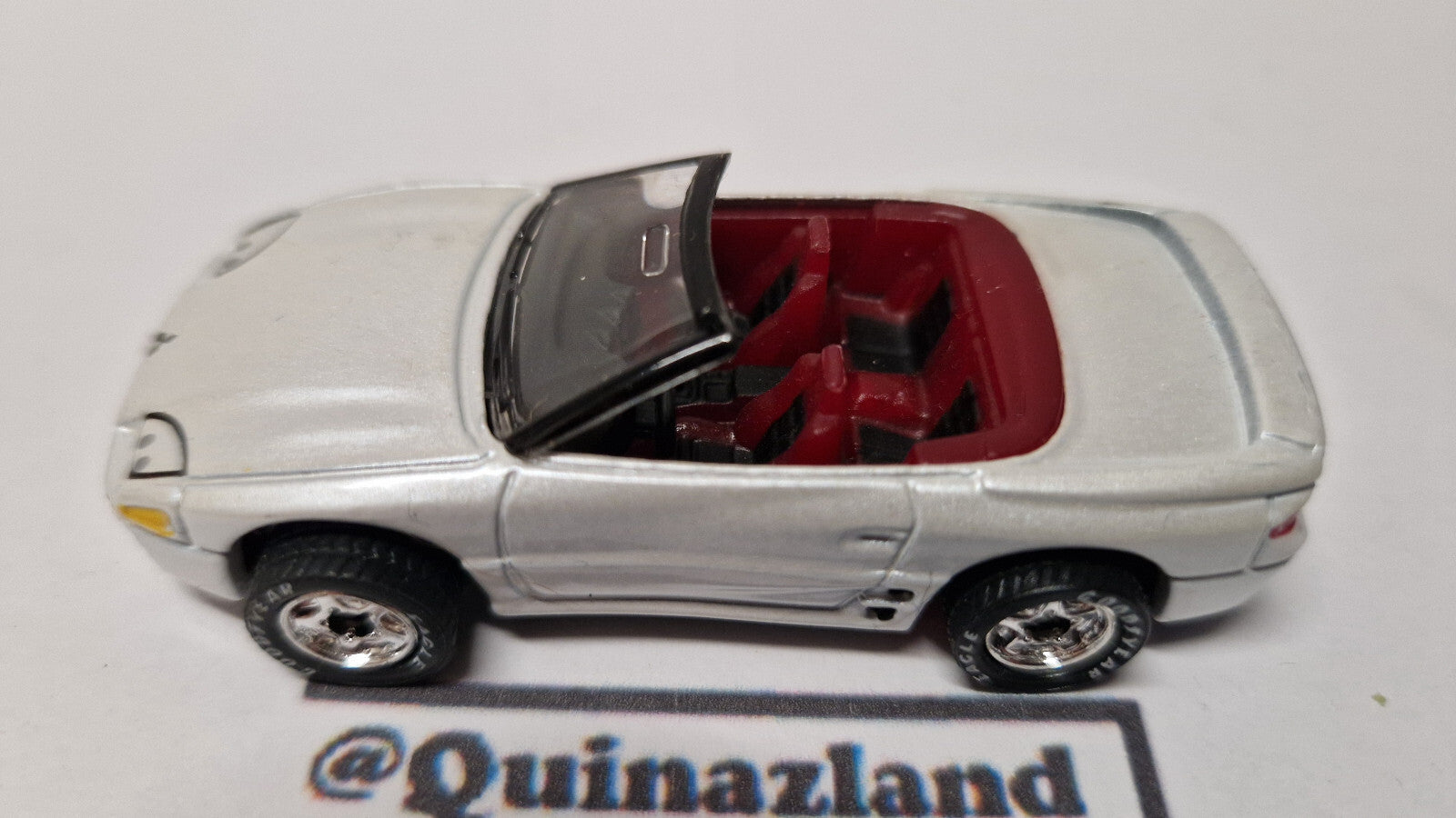 Matchbox  1998 premiere world class série 16 Mitsubishi spyder     (A30)