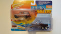 Johnny Lightning Pack Hulls & Haulers 1969 International Scout II & boat (C11)