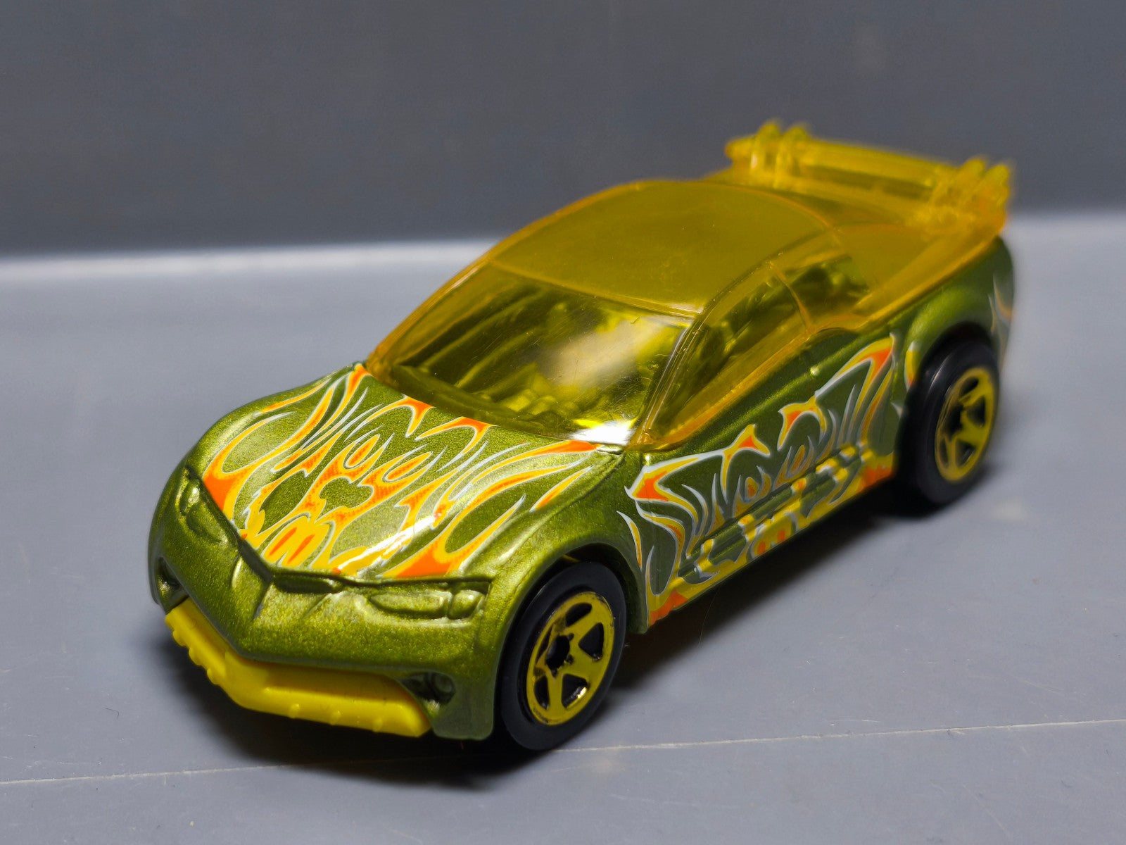 Hot Wheels Pontiac rageous 2007 Egg hunt   (A13)