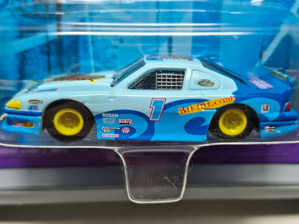 Johnny Lightning 1999 .com racers  Mustang Trans-am Racer  (NG70)