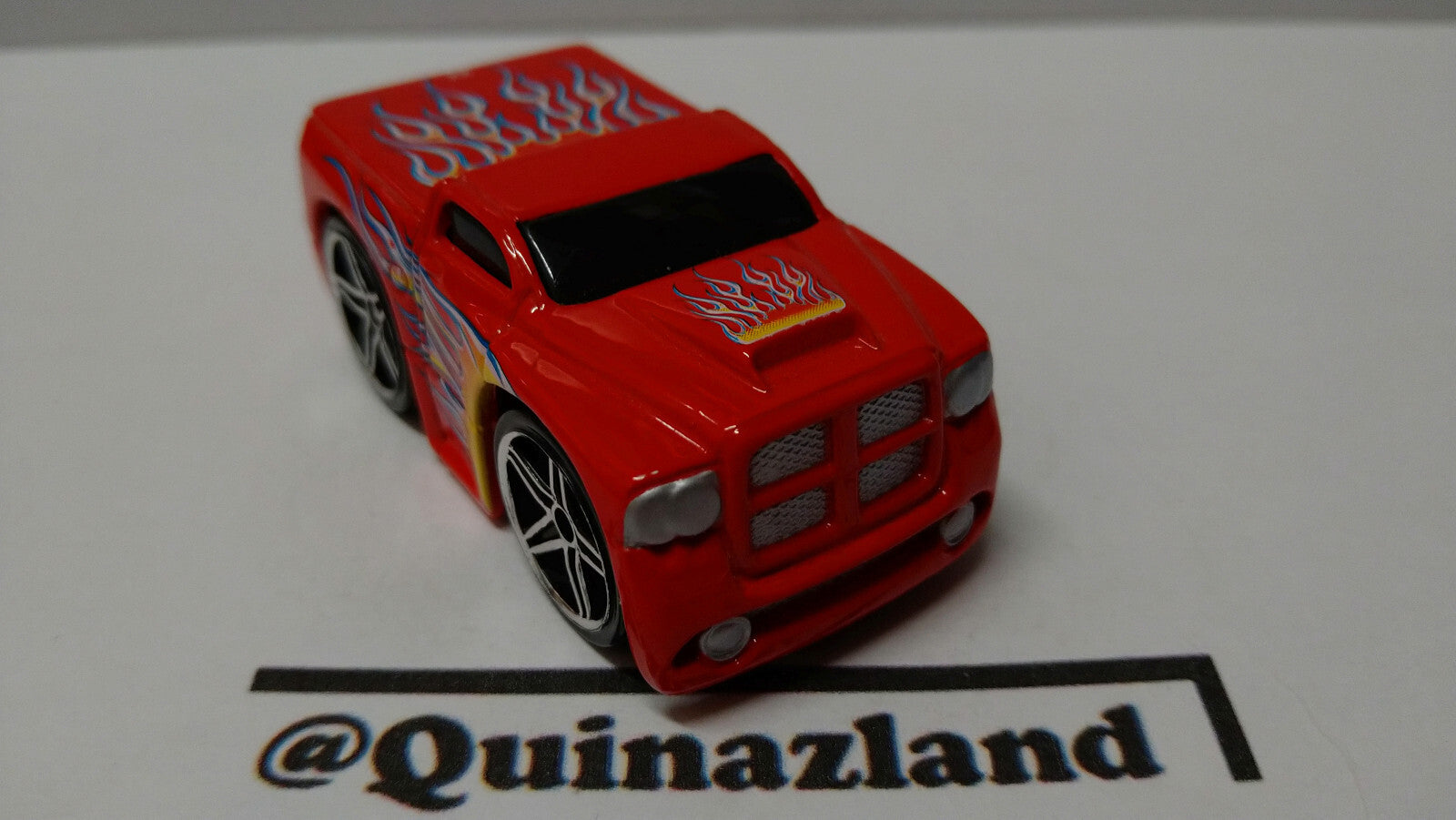 Hot Wheels Dodge ram pickup 2004-015  (A14)
