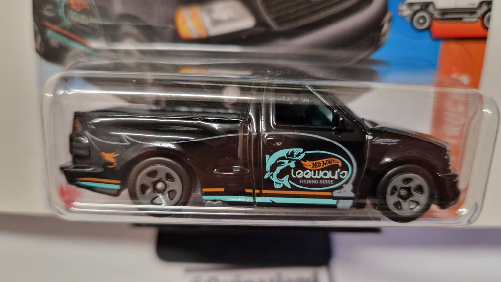Hot Wheels '99 Ford F-150 SVT lightning    2025-094 (NP23)
