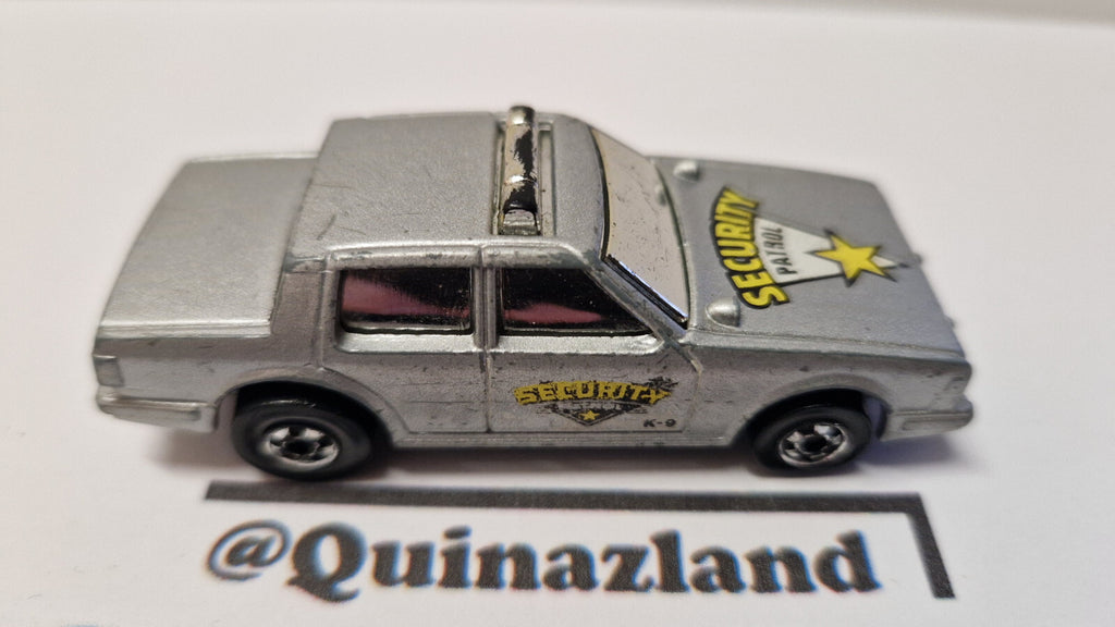 Hot wheels  1986 flipouts  Fliproarin security patrol   (A02)