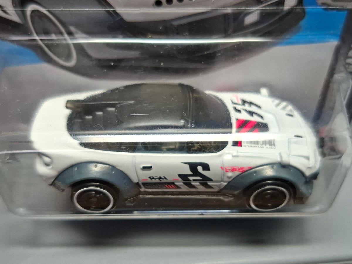 Hot Wheels Mazda MX-5 Miata 2025-001  (NP02)
