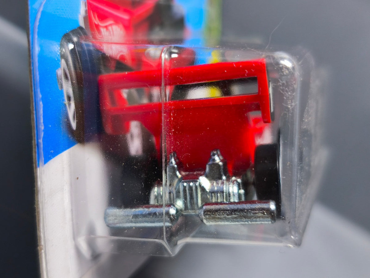 Hot Wheels Draggin' wagon 2023-022  (NP19)