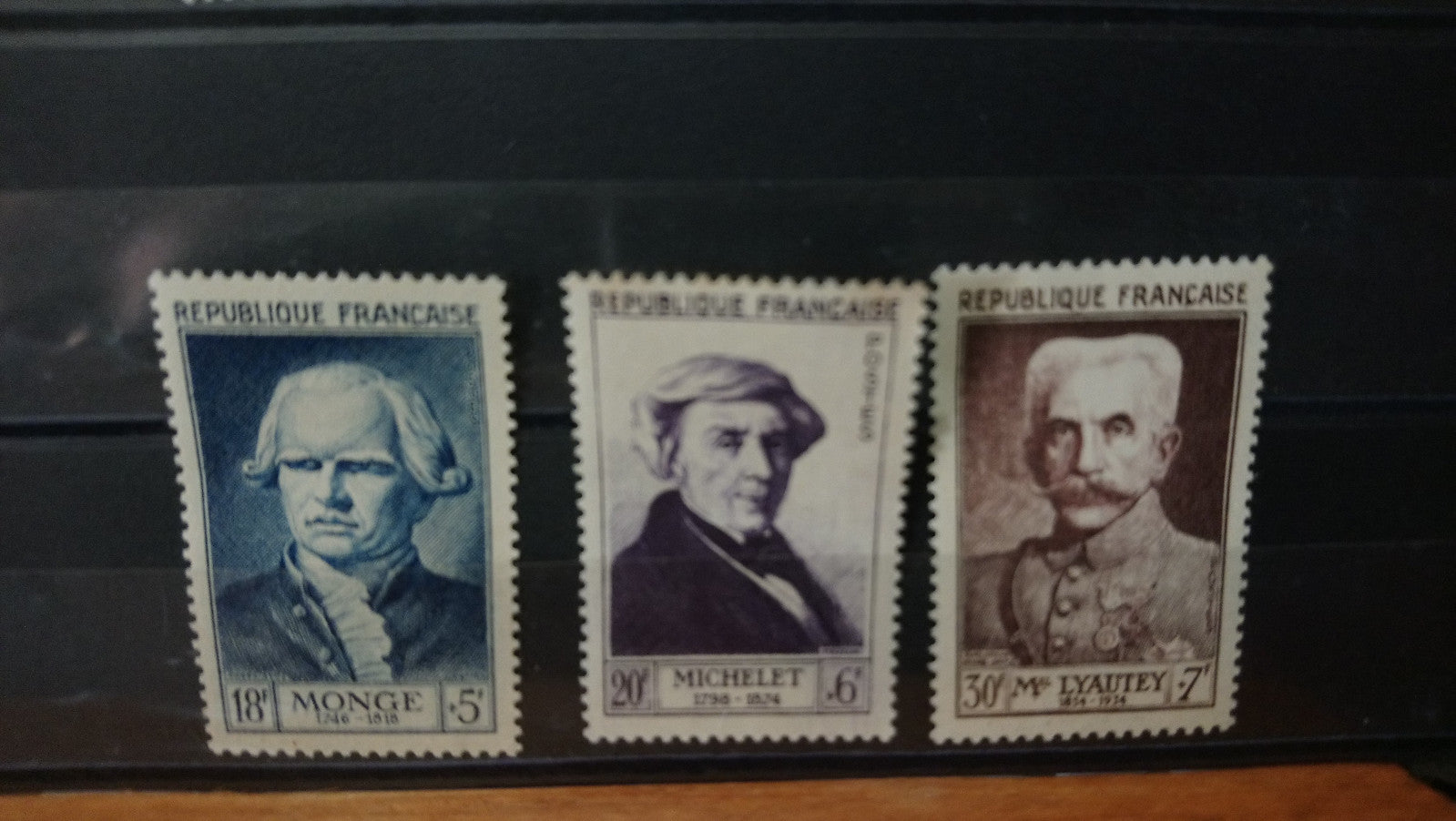 Lot 6 Timbres France personnages célèbres du XII au XIX siècle 1953