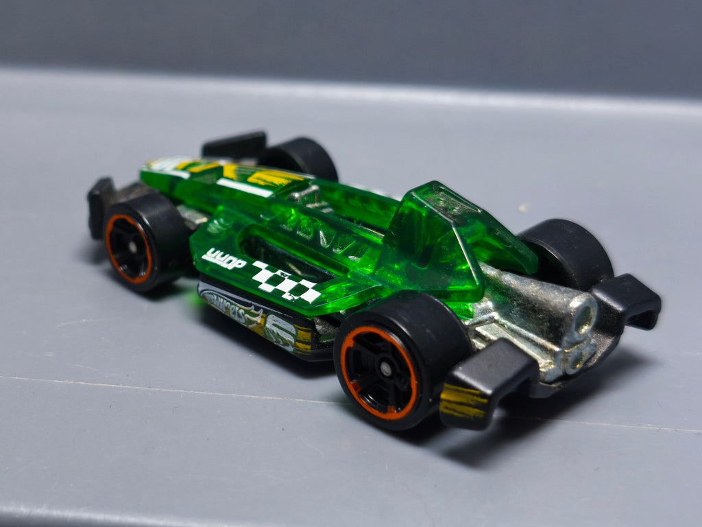 Hot Wheels Arrow dynamic 2014-162  (A38)