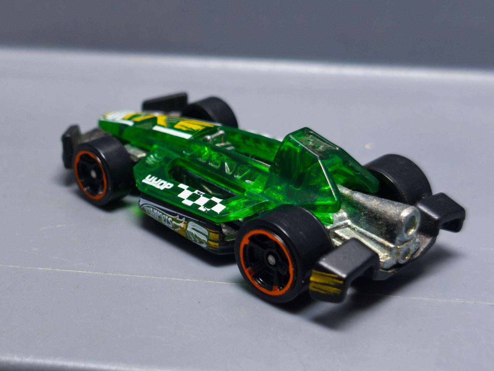 Hot Wheels Arrow dynamic 2014-162  (A38)