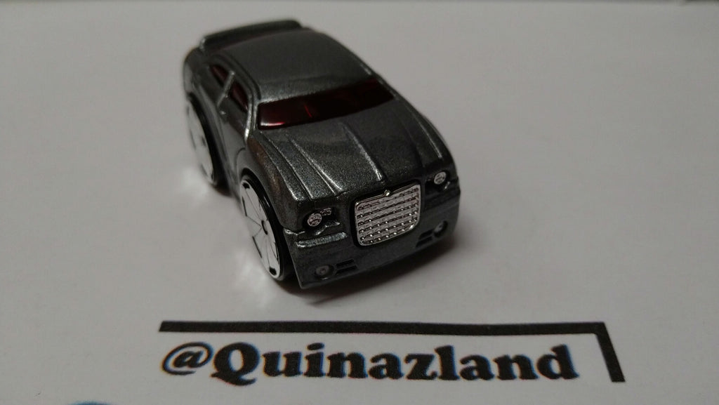 Hot Wheels First Editions Chrysler 300C  antibrouillard peint 2005-031 (A11)