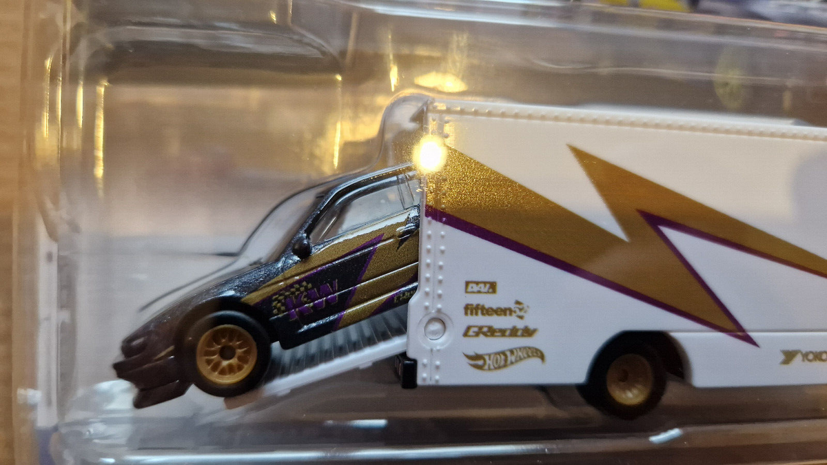 Hot Wheels Team Transport Nissan silvia S15 & sakura sprinter   #52 (CT15)