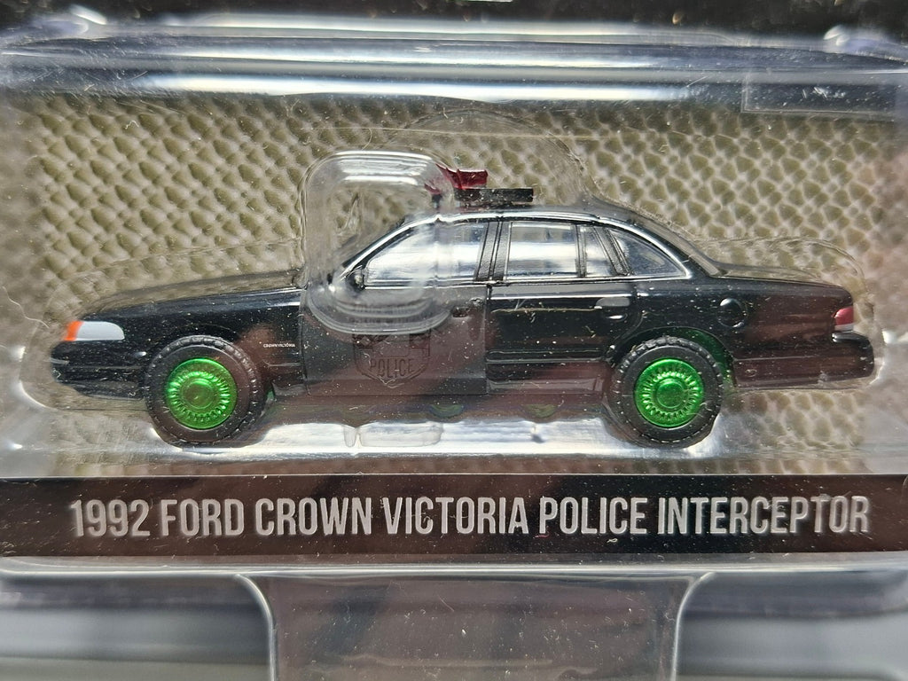 Greenlight Black Bandit 1992 Ford Crown Victoria Police Green  Chase (NG21)