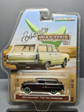 Greenlight Estate Wagons 1955 Chevrolet Two-Ten Handyman Chase (NG43)