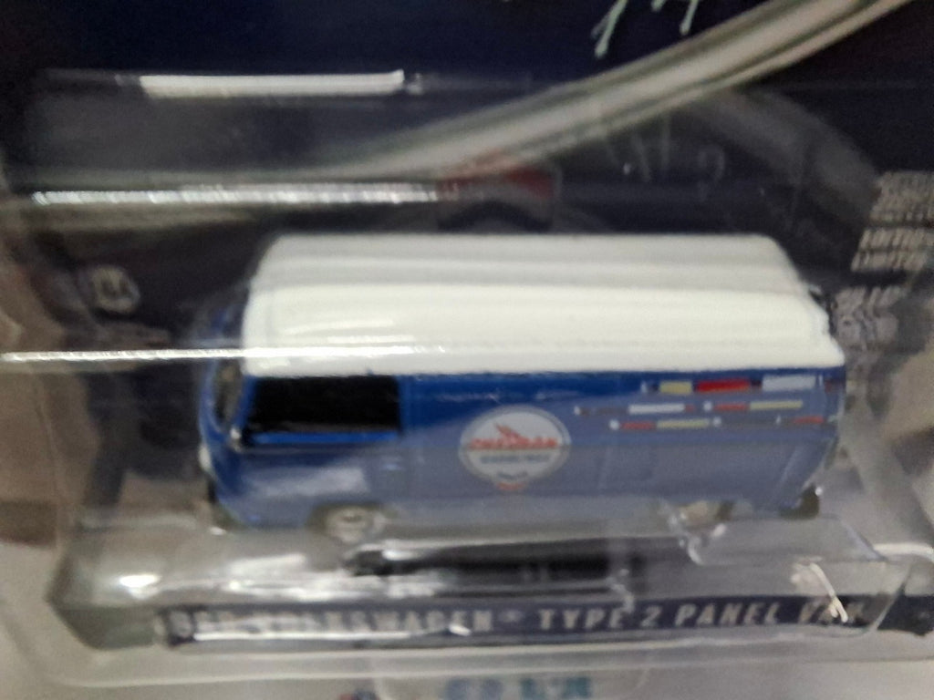 Greenlight Anniversary Collection series 17 1968 Volkswagen Type 2 Panel  (NG13)