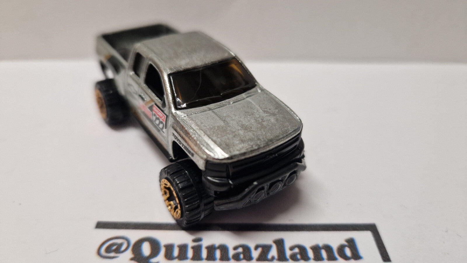 Hot Wheels 2022 exclusive multipack zamac Chevy silverado  (A19)