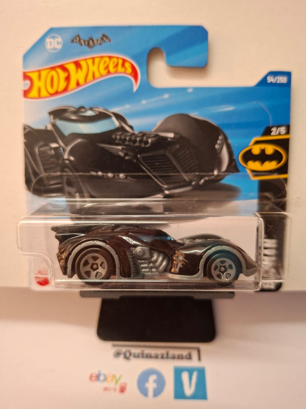 Hot Wheels Batman Arkham Asylum batmobile  2025-054 (NP39)