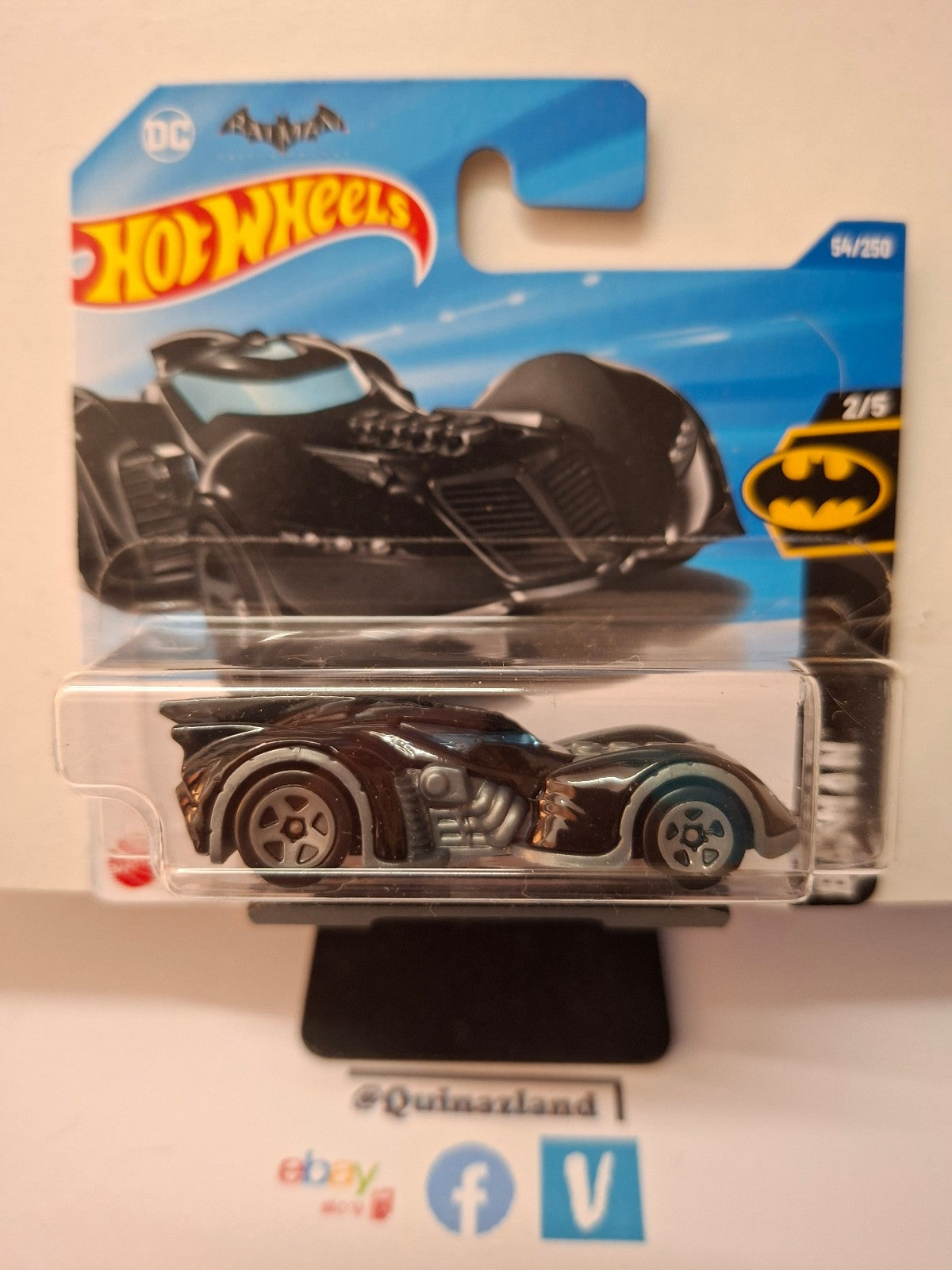 Hot Wheels Batman Arkham Asylum batmobile  2025-054 (NP39)